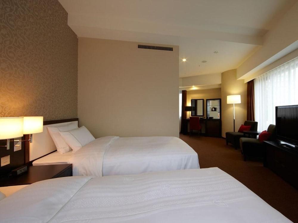 The Royal Park Hotel Fukuoka Exterior photo